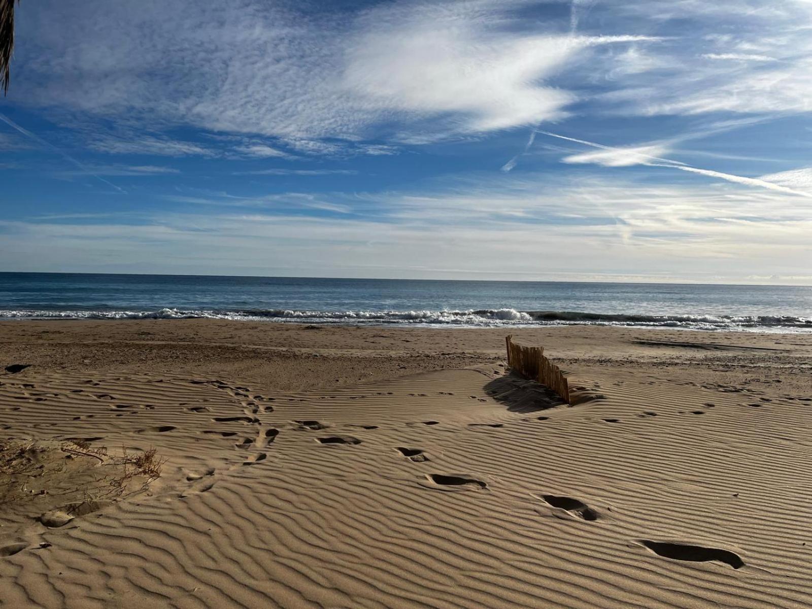 Acogedor Y Amplio Apartamento Familiar A Pie De Playa Calafell Esterno foto