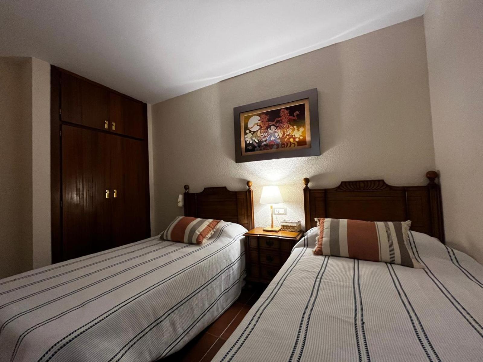 Acogedor Y Amplio Apartamento Familiar A Pie De Playa Calafell Esterno foto