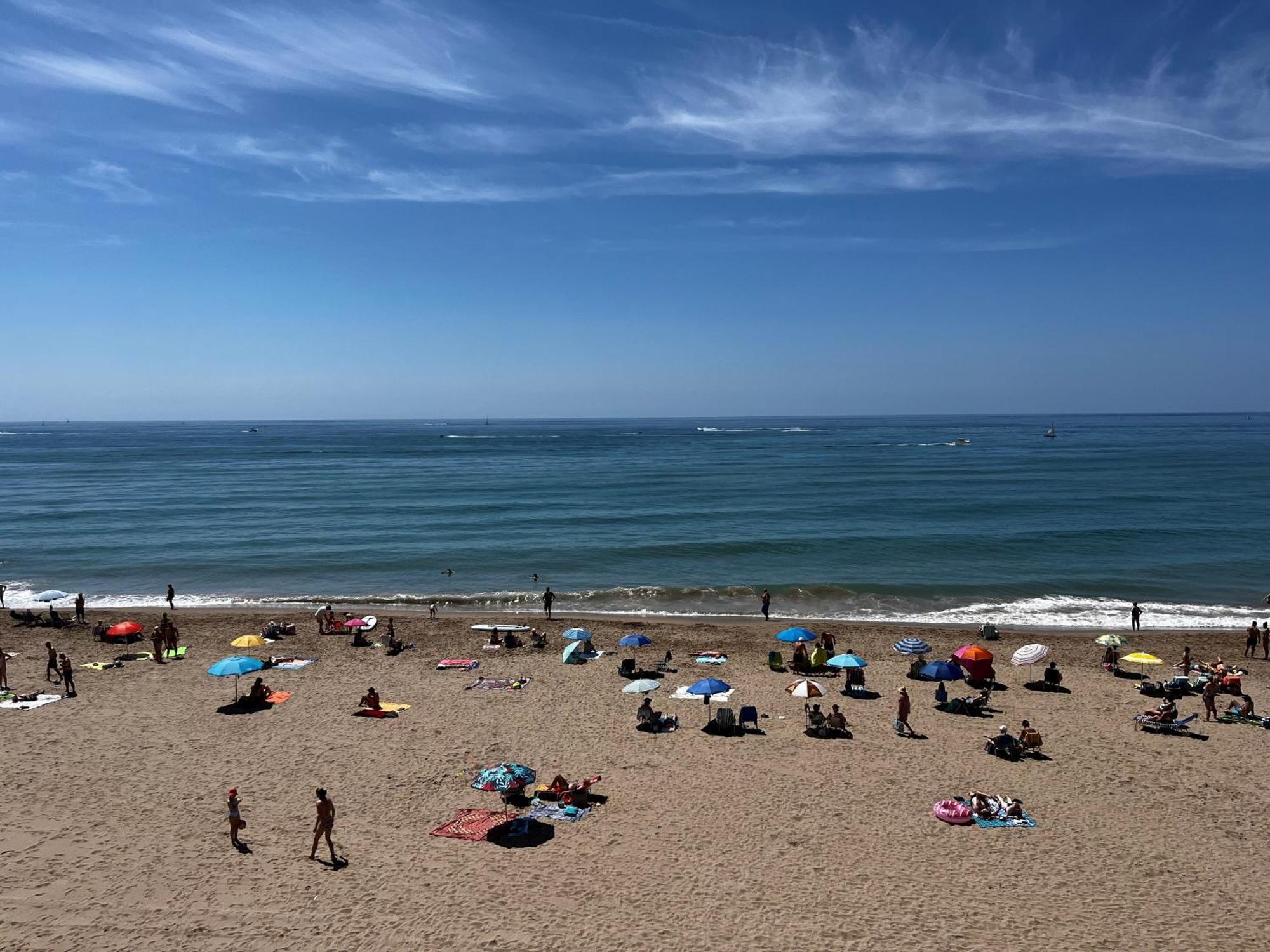 Acogedor Y Amplio Apartamento Familiar A Pie De Playa Calafell Esterno foto
