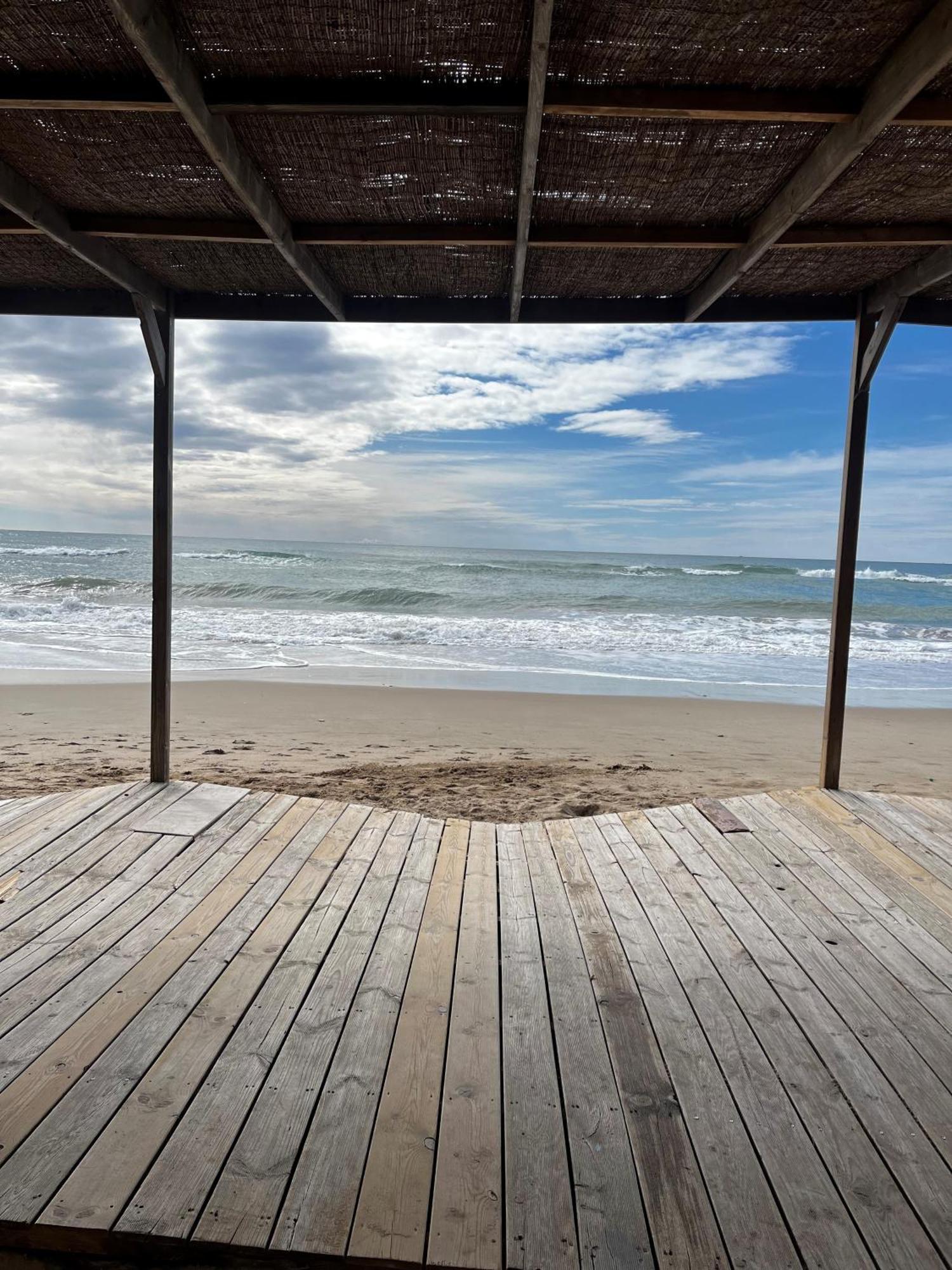 Acogedor Y Amplio Apartamento Familiar A Pie De Playa Calafell Esterno foto