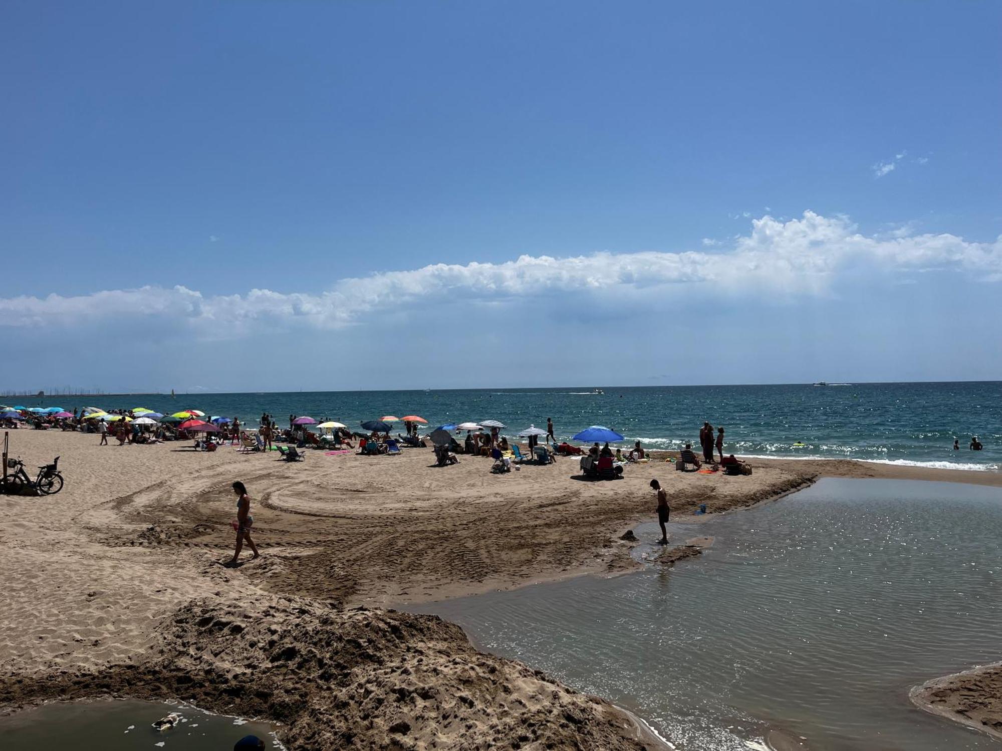 Acogedor Y Amplio Apartamento Familiar A Pie De Playa Calafell Esterno foto